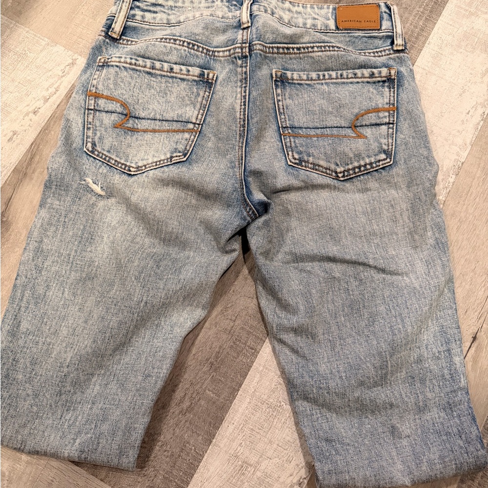 American Eagle Faded Blue Jeans
